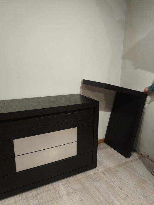 Conjunto de cómoda, 2 mesas de cabeceira e espelho