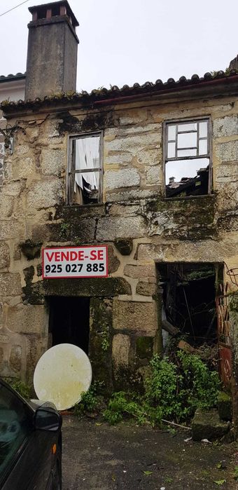 Reconstrução de uma moradaia