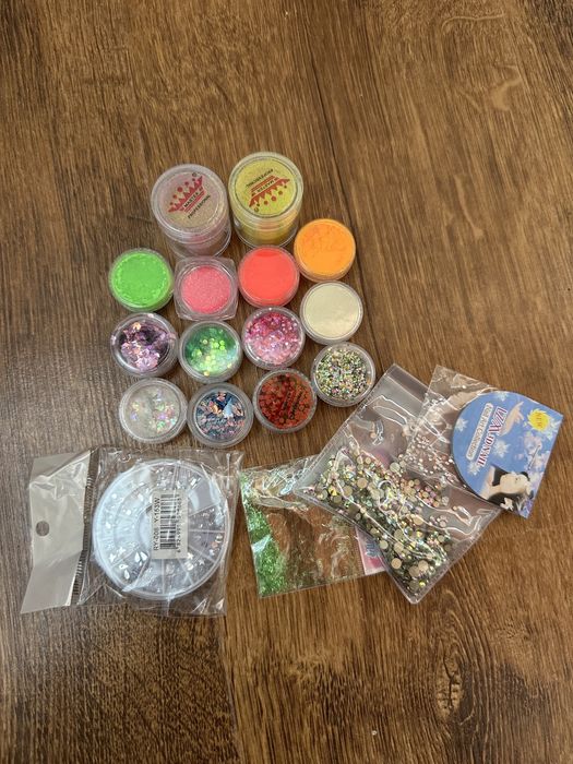 Продам свій набір для манікюру все для нігтів манікюр багато нових мат