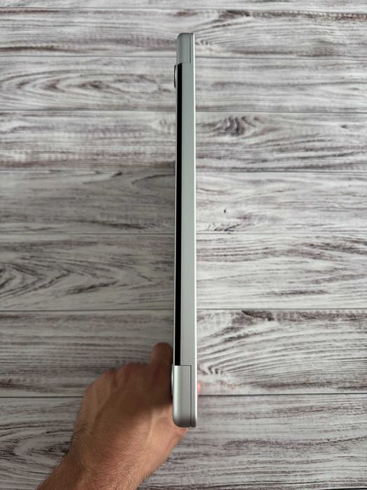 MacBook Pro 14’ 2021 M1 Pro 32GB RAM 512Gb SSD Silver