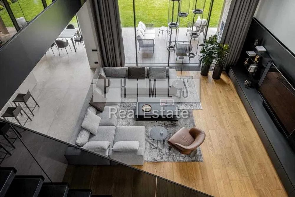 Продаж будинку с. Гатне 390м2