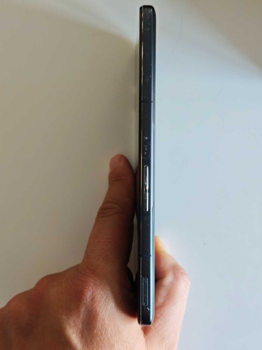 POCO F4 GT - (256GB rom 12GB ram)