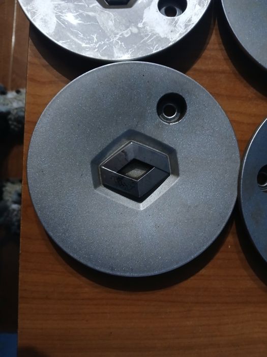 Tampas para às jantes de alumínio