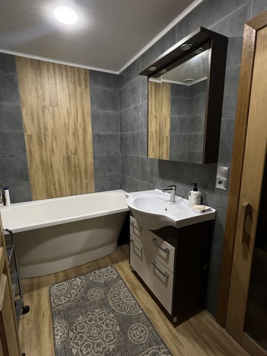 Продам 5ти.ком.квартиру на Николаевке.