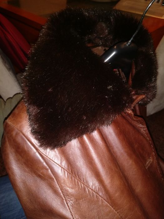 Casaco comprido cabedal