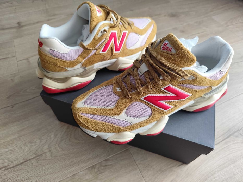New Balance 9060 True Red