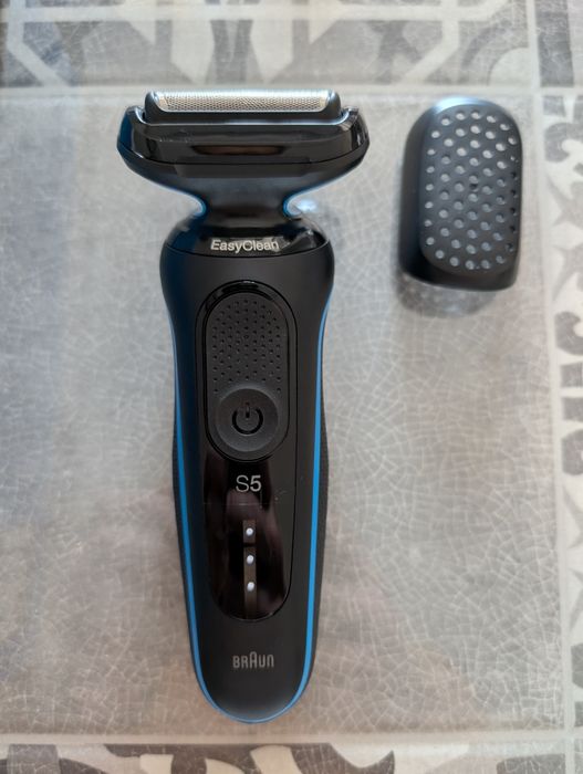 Máquina barbear Braun Series 5 como nova