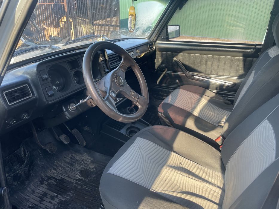 Ваз 2105  автомобіль