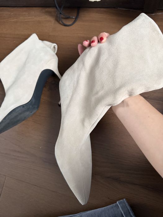 Чоботи бежеві Зара, натуральна замша ! 41 розмір! 26,5 см