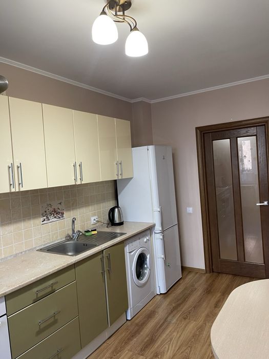 Новобудова в Центрі.Світло Не вимекають