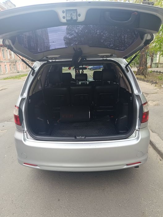 Toyota Avensis Verso