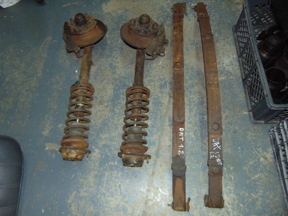 Datsun 1200 molas de suspensão de trás/Suspensão da frente