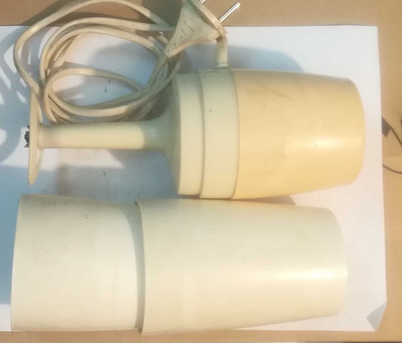 Mikser (blender) elektryczny.