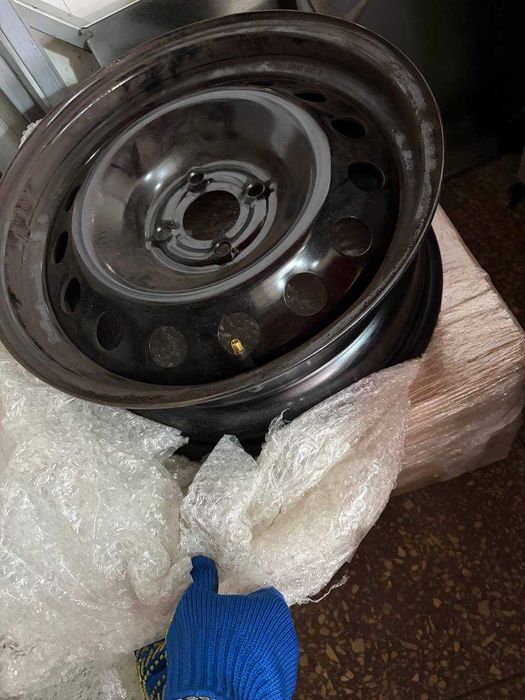 Продам сталеві диски R16 W6.5 pcd 4*100 et 37