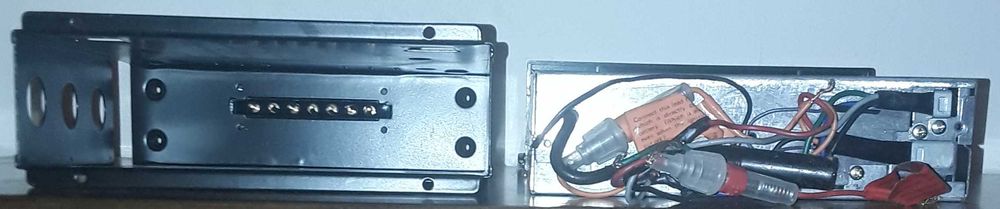 Auto-rádio antigo Pioneer KE-1000 + suporte de montagem AD-447