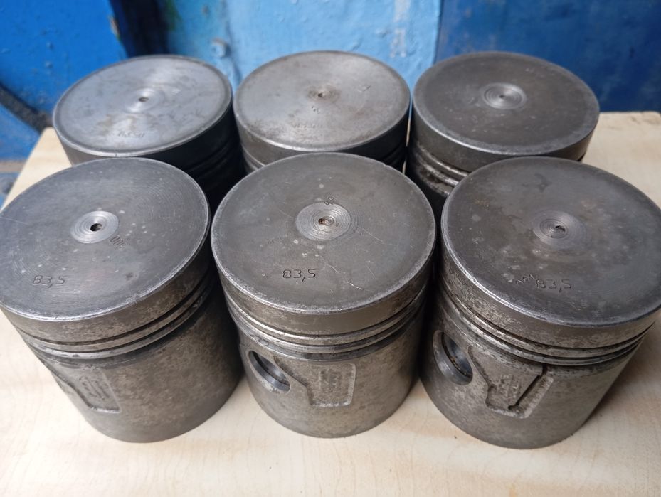 Поршень газ 52, 51 розміри 81.88; 83.5 комплект