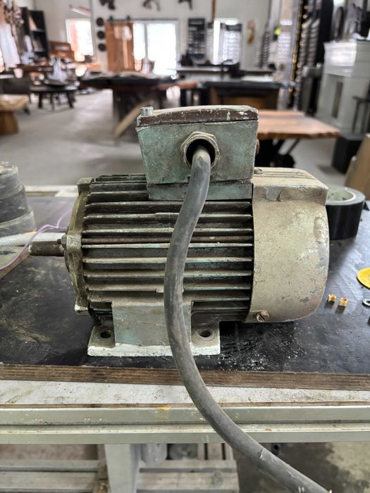 Silnik elektryczny 0,37 kW 1370 obr./min