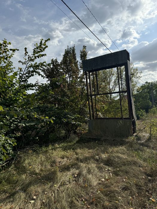 Новосілки продаж 0,85 га фасад ліс