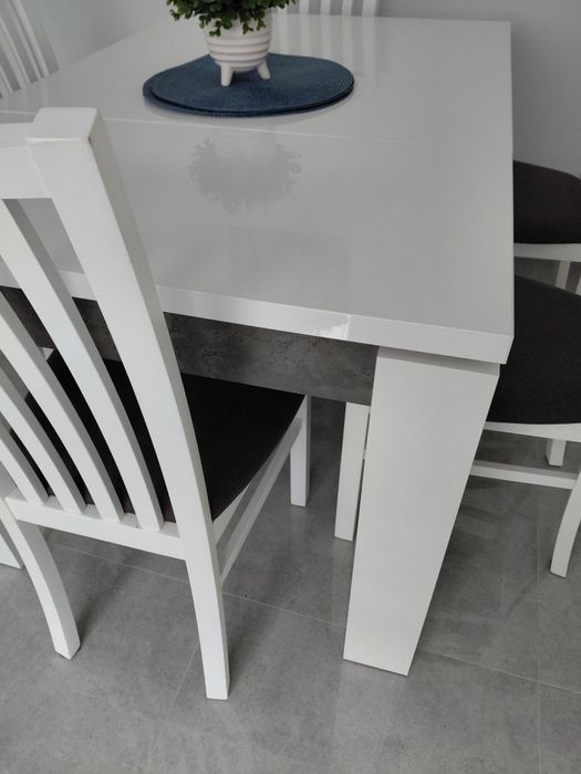 Stół z krzesłami Forte