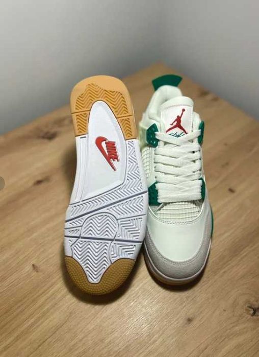 SB x Air Jordan 4 Pine Green  43