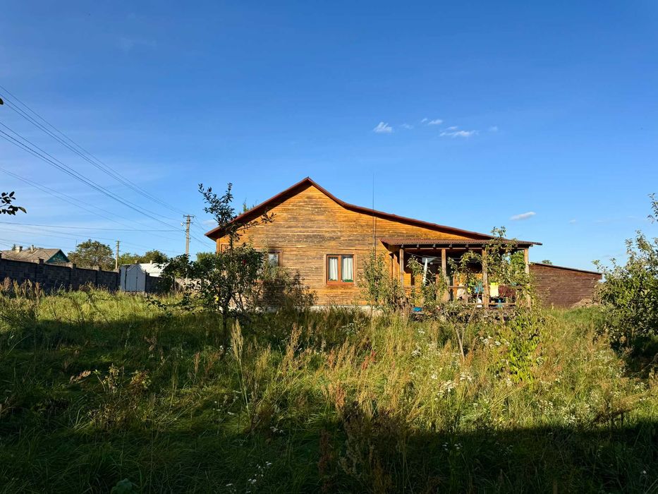 Продам добротний будинок з ділянкою! Сарнеський район!!