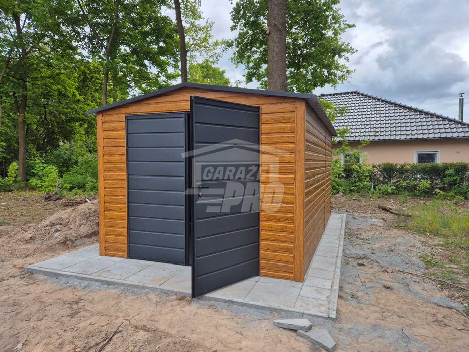 Garaż blaszany 3x4m Brama okno drewnopodobny  Dach dwuspadowy GP580