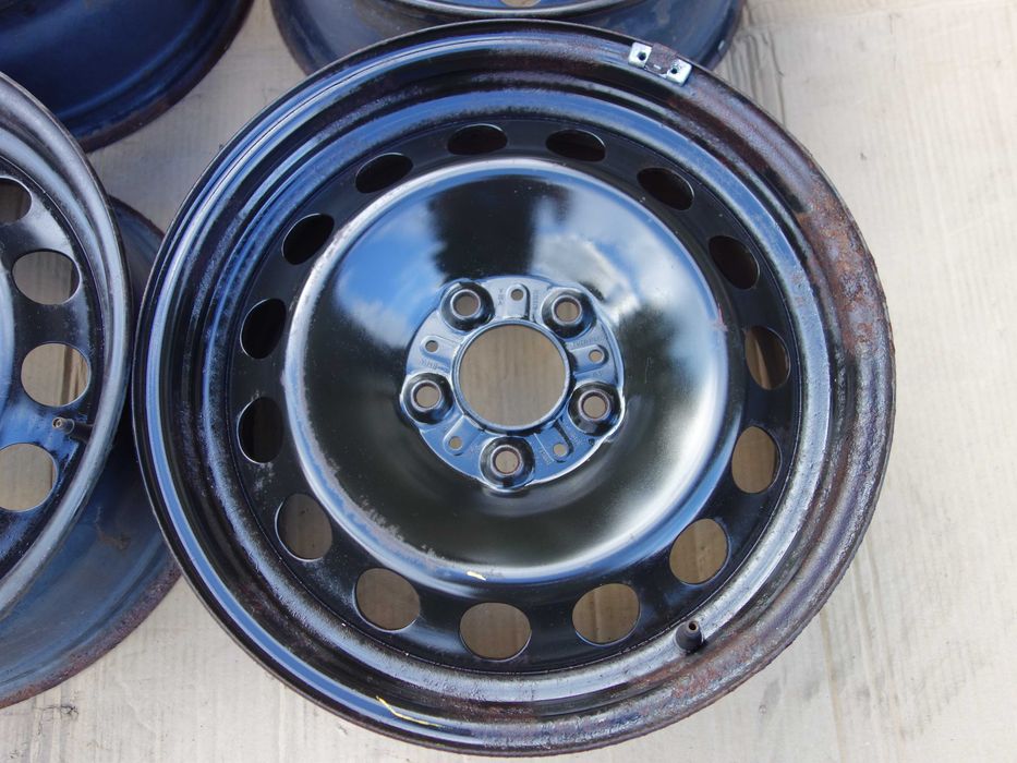 Felgi Stalowe BMW X1 E84 X3 F25 E90 F30 E46 17''' Oryginalne Et 34