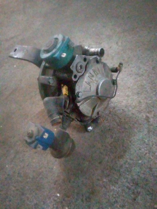 Bomba De Gás Toyota Carina E (_T19_)