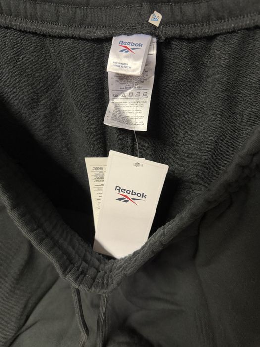 Spodnie dresowe reebok rozm XL nowe