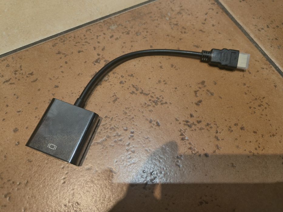 Sprzedam przejściówkę vga hdmi