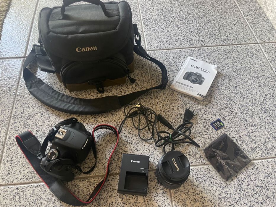 Câmara Canon EOS 1200D