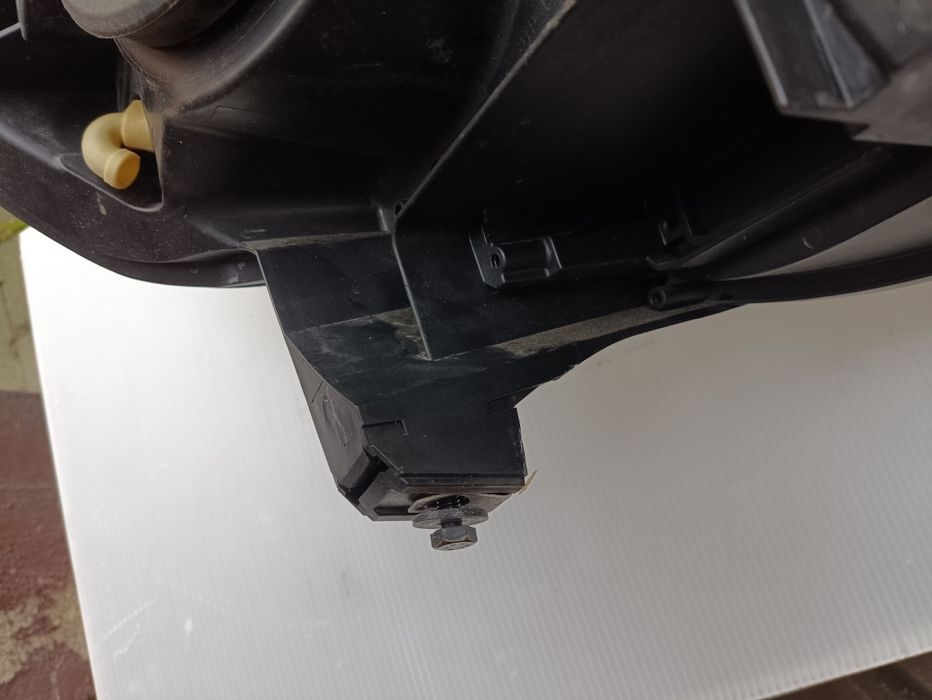 Toyota proace citroen jumpy peugeot expert zestaw lamp reflektorów prz