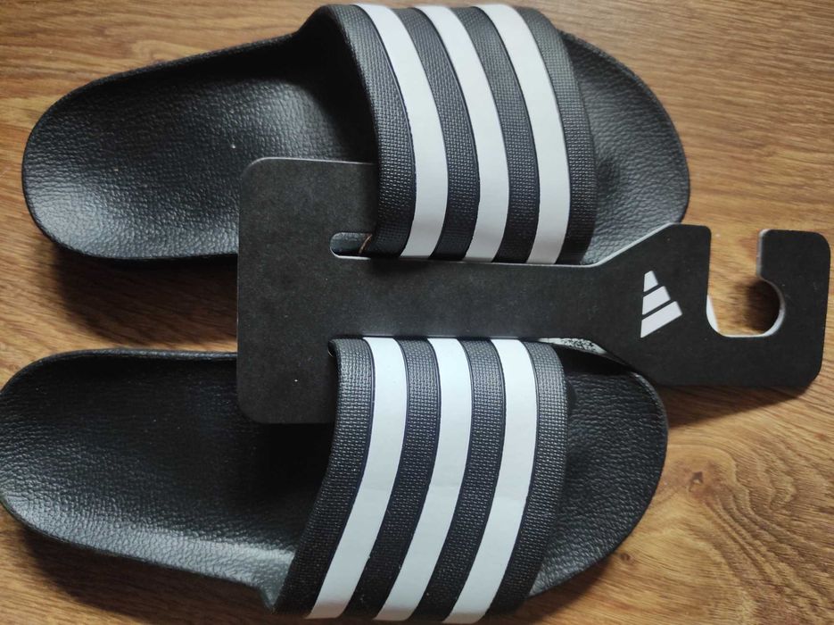 Nowe klapki Adidas 39