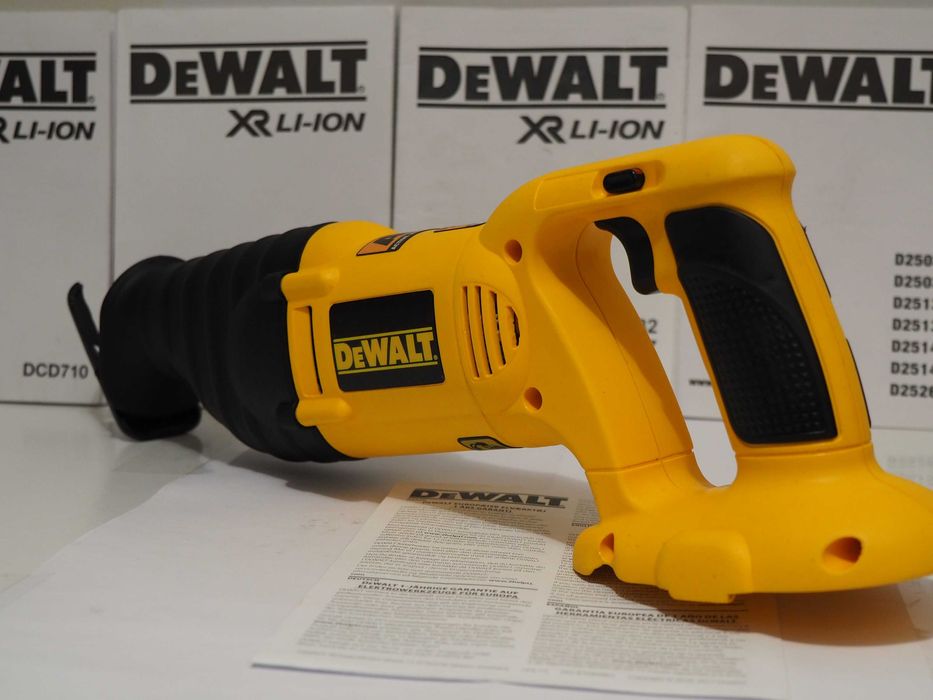 Pila szablasta DEWALT DC 380 bez bateria 18v Ni-CD,NI-MH bti berner