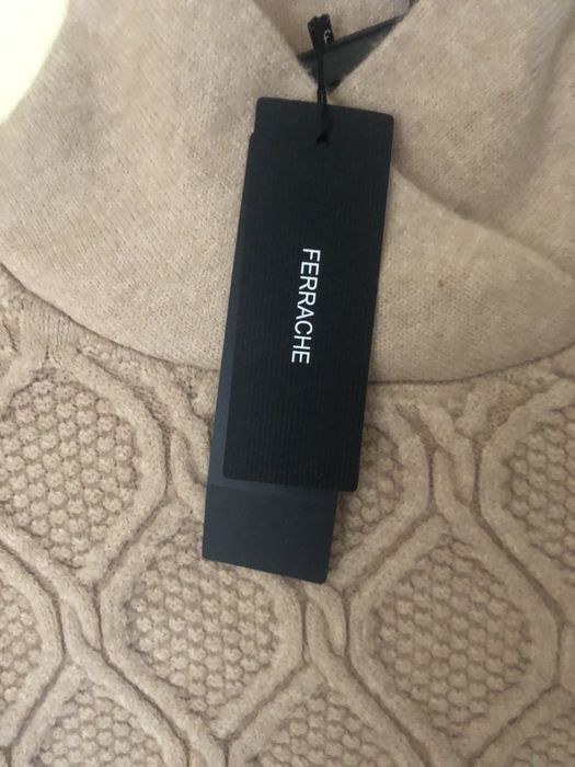 Capa Ferrache com etiqueta