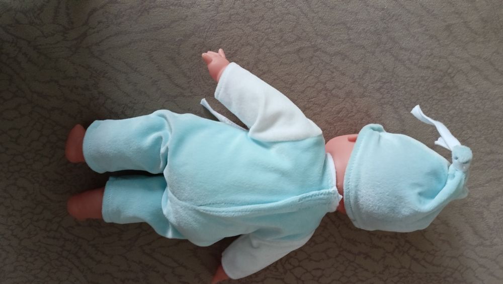 Interaktywna, mówiąca lala.