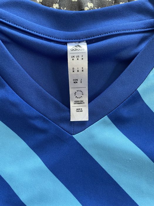 Футболка Adidas оригинал как новая М