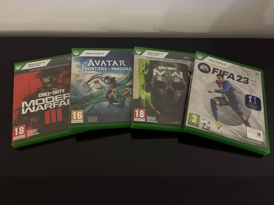 Xbox Series X 1TB + 4 Jogos + Extras – Pack Completo em Óptimo Estado