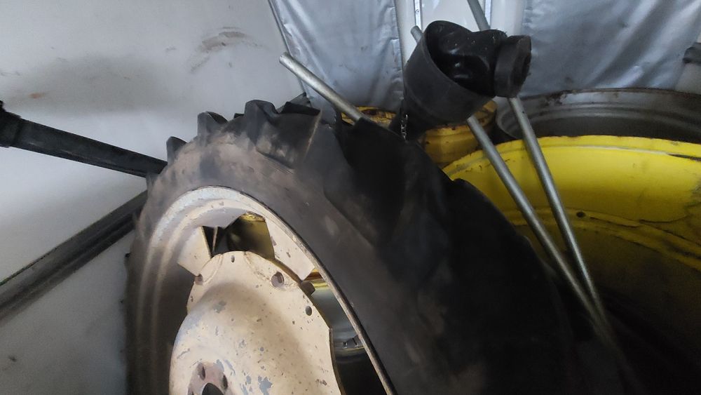 Kompletne wąskie koła 9,5-42 pasuje do ciężka seria Ur