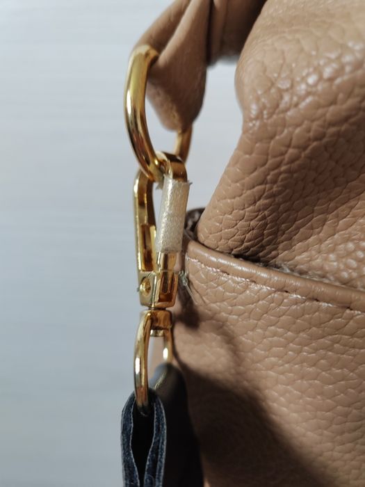 Duża torebka damska marki Peterson, mieszcząca A4,