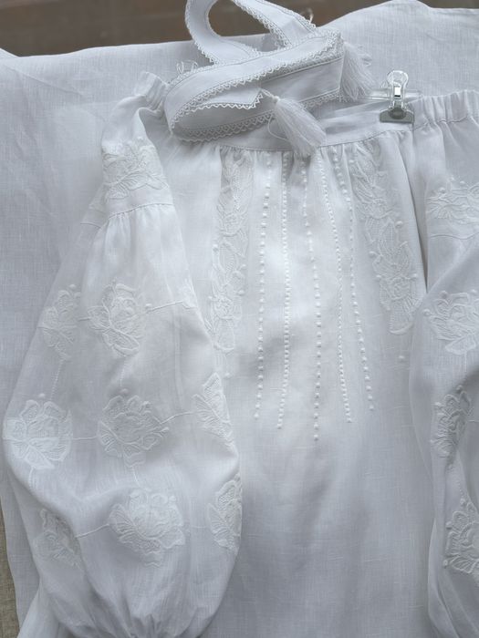 Вишита сукня з льону 100%