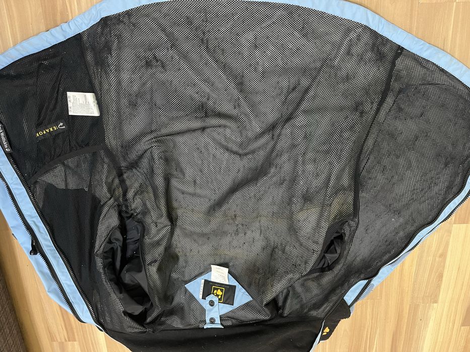 Jack Wolfskin жіноча мембранна вітрівка, розмір М