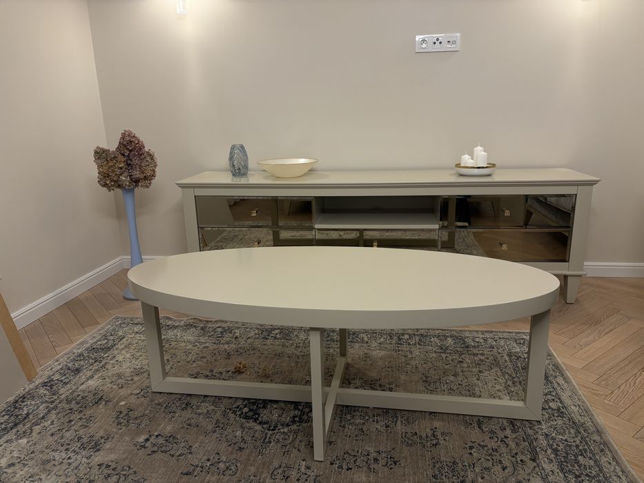 Elegancki stolik kawowy marki NOVELLE