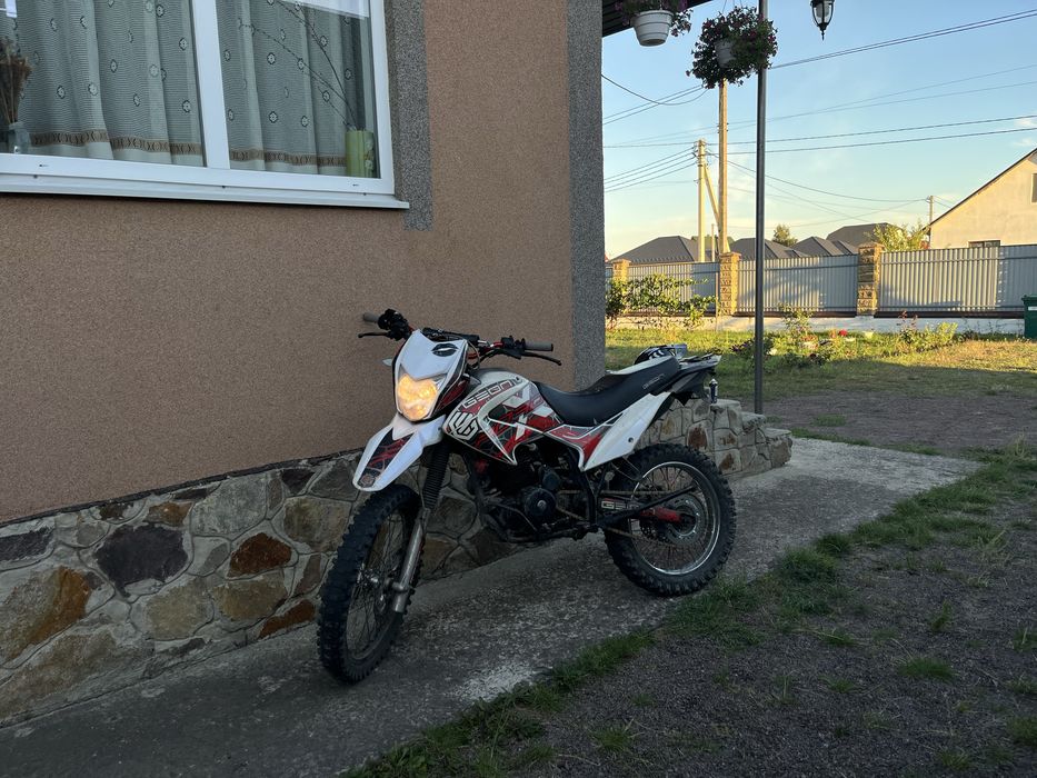 Продам  Geon х роуд 250