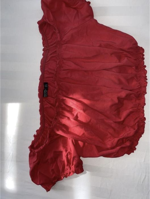 Червоний топ