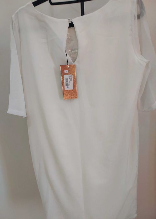 Vestidos scripta e de cerimónia