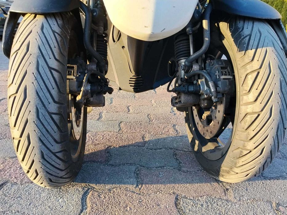 Piaggio MP3 300 Yourban 2015 mp-3 mp 3 kat b