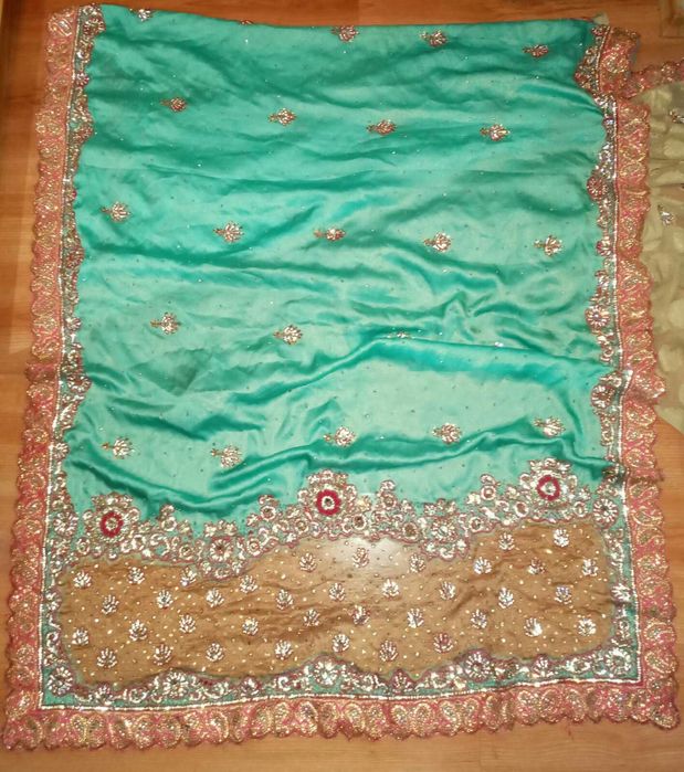 Сари индийское нарядное