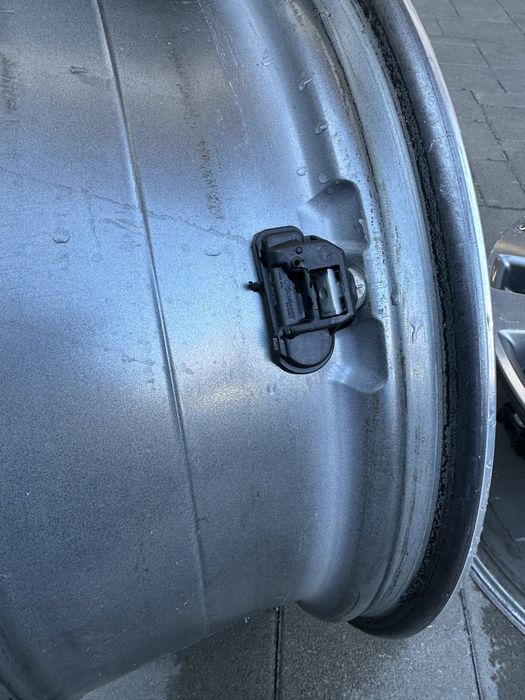 Диски литі різновильотні 5/112/20 Мерседес