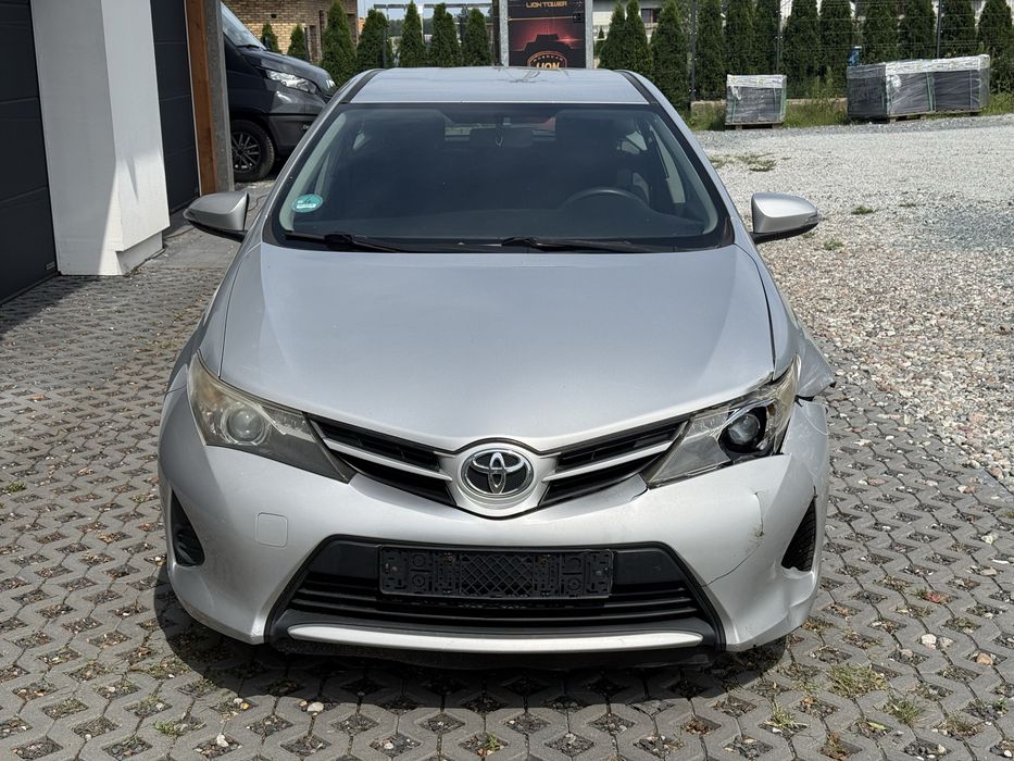 Toyota Auris Touring / Opłacona Akcyza !